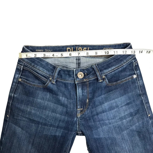 DL1961 Cindy Slim Boot Cut Jeans - Picture 2 of 7